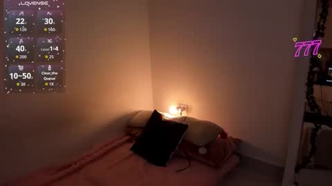 Snapshot of danna_rhodesx chatting on May 2026 07:58:01 AM Danna Rhodes online show from May 2026 07:58:01 AM