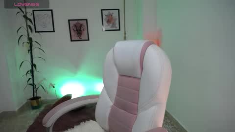 Danna online show from March 2026 10:35:01 PM