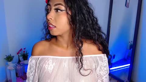 Danna online show from January 2025 10:53:02 AM