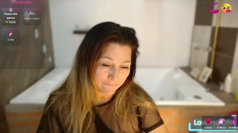 D a n n a   w e s t e r online show from September 2025 02:19:01 PM