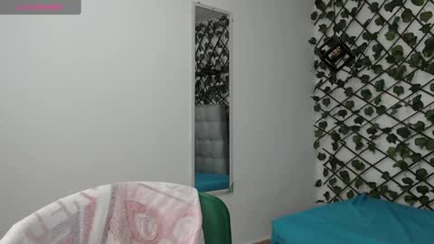 dannaberlin_0 online show from February 2025 12:36:01 PM