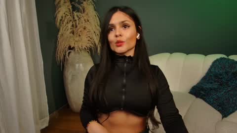 Danna online show from February 2025 11:26:01 PM