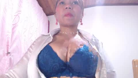 Snapshot of dannamomcerratt chatting on April 2026 01:44:02 AM dannamomcerratt online show from April 2026 01:44:02 AM