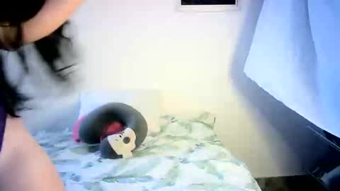 Snapshot of dannanovoa chatting on May 2026 12:23:02 PM Danna online show from May 2026 12:23:02 PM