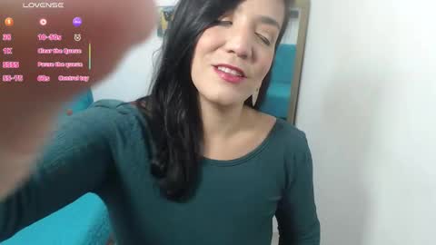 Danna online show from September 2025 10:39:02 AM