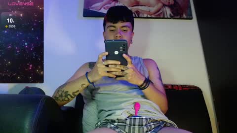 Snapshot of dannteftm chatting on January 2025 02:21:02 AM DANNTE online show from January 2025 02:21:02 AM