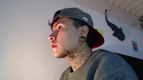 Snapshot of dannteftm chatting on October 2025 01:39:01 AM DANNTE online show from October 2025 01:39:01 AM