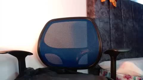 Snapshot of dannteftm chatting on December 2025 04:13:01 PM DANNTE online show from December 2025 04:13:01 PM