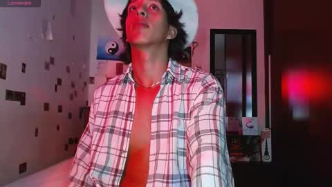 phantom555 online show from December 2025 07:41:01 PM