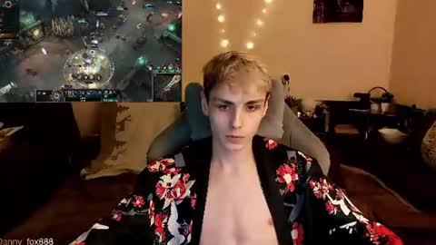 Snapshot of danny_fox888 chatting on June 2026 09:06:01 PM Daniel online show from June 2026 09:06:01 PM