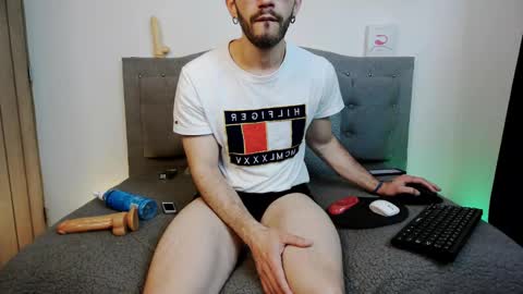 Snapshot of danny_hot_fun chatting on March 2025 03:56:01 AM Danny and Alex online show from March 2025 03:56:01 AM