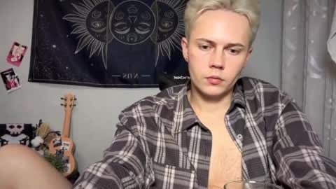 danny online show from October 2025 07:54:02 PM