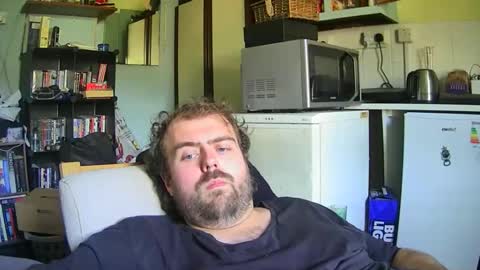 Snapshot of dannyb0y95 chatting on September 2025 01:33:01 PM Danny online show from September 2025 01:33:01 PM