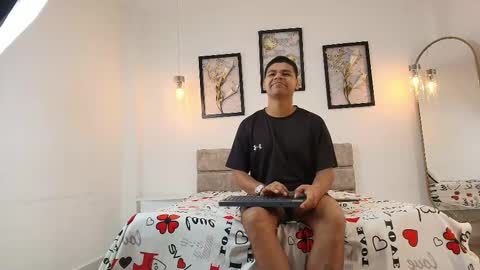 Snapshot of dannysamm chatting on October 2025 11:51:02 AM dannysamm online show from October 2025 11:51:02 AM