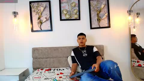 Snapshot of dannysamm chatting on November 2025 12:31:02 PM dannysamm online show from November 2025 12:31:02 PM