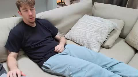 Snapshot of dannythreeyway chatting on December 2025 07:33:02 PM DannyThreeWay online show from December 2025 07:33:02 PM