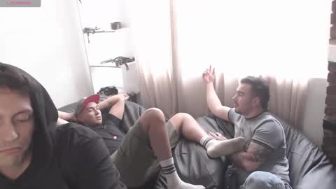 Snapshot of danruiz33 chatting on December 2024 09:25:02 PM Dan online show from December 2024 09:25:02 PM