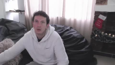 Snapshot of danruiz33 chatting on December 2024 11:18:01 AM Dan online show from December 2024 11:18:01 AM