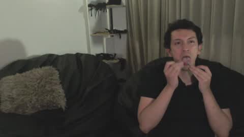 Snapshot of danruiz33 chatting on December 2024 02:51:01 AM Dan online show from December 2024 02:51:01 AM