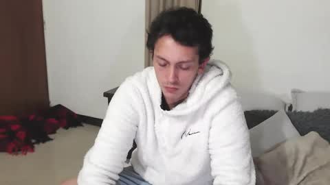 Snapshot of danruiz33 chatting on January 2025 03:13:01 AM Dan online show from January 2025 03:13:01 AM