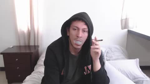 Snapshot of danruiz33 chatting on January 2025 03:15:01 PM Dan online show from January 2025 03:15:01 PM