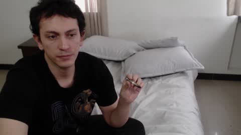 Snapshot of danruiz33 chatting on January 2025 09:51:02 PM Dan online show from January 2025 09:51:02 PM