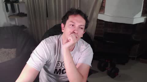 Snapshot of danruiz33 chatting on January 2025 03:59:01 AM Dan online show from January 2025 03:59:01 AM