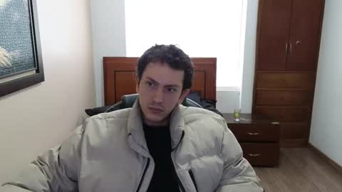 Snapshot of danruiz33 chatting on February 2025 01:40:01 PM Dan online show from February 2025 01:40:01 PM