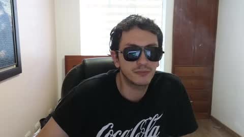 Snapshot of danruiz33 chatting on March 2025 09:35:01 PM Dan online show from March 2025 09:35:01 PM