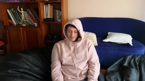 Snapshot of danruiz33 chatting on September 2025 03:35:02 PM Dan online show from September 2025 03:35:02 PM