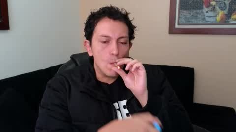 Snapshot of danruiz33 chatting on September 2025 09:16:01 PM Dan online show from September 2025 09:16:01 PM