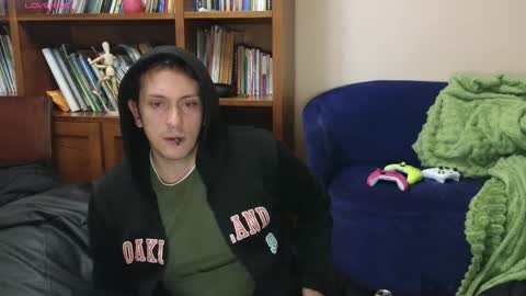 Snapshot of danruiz33 chatting on September 2025 11:38:02 PM Dan online show from September 2025 11:38:02 PM