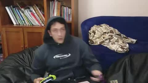 Snapshot of danruiz33 chatting on October 2025 02:20:01 AM Dan online show from October 2025 02:20:01 AM