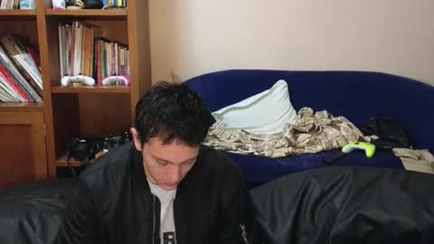 Snapshot of danruiz33 chatting on October 2025 01:06:01 AM Dan online show from October 2025 01:06:01 AM