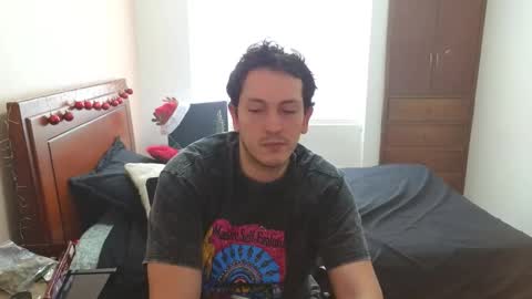 Snapshot of danruiz33 chatting on November 2025 07:12:01 PM Dan online show from November 2025 07:12:01 PM