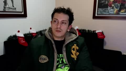 Snapshot of danruiz33 chatting on December 2025 03:25:01 AM Dan online show from December 2025 03:25:01 AM