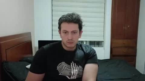 Snapshot of danruiz33 chatting on February 2026 03:59:01 AM Dan online show from February 2026 03:59:01 AM