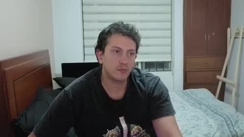 Snapshot of danruiz33 chatting on March 2026 01:55:02 AM Dan online show from March 2026 01:55:02 AM