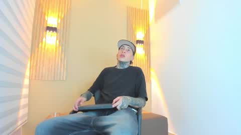 dante_armstrong online show from December 2025 03:55:02 AM