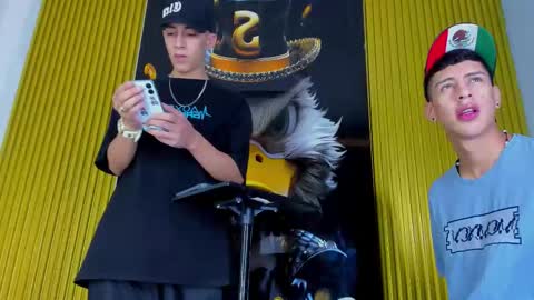 dante_brown1 online show from October 2025 09:15:02 PM