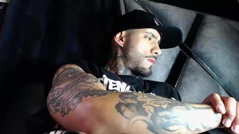 Snapshot of dante_d_angelo_ chatting on February 2026 08:21:01 AM dante_d_angelo_ online show from February 2026 08:21:01 AM