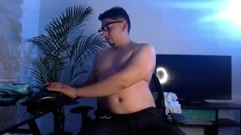  A L E J A N D R O  online show from July 2026 12:36:02 AM