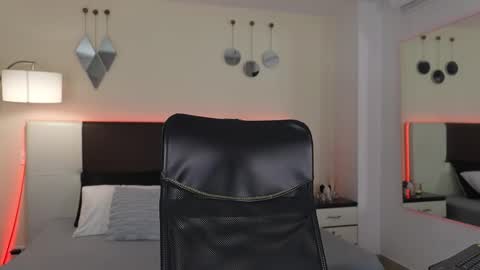 Dante online show from October 2025 08:39:02 PM