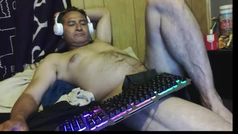 Snapshot of dantehot82 chatting on March 2026 02:04:02 AM dantehot82 online show from March 2026 02:04:02 AM