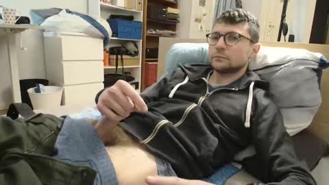 Snapshot of dantheman233 chatting on April 2026 06:31:01 PM Daniel online show from April 2026 06:31:01 PM