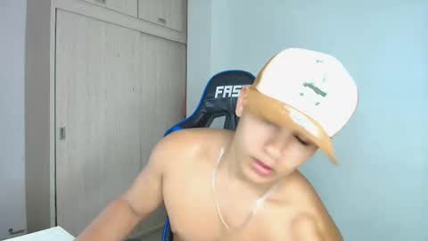 Dantraxx online show from December 2024 09:12:01 PM