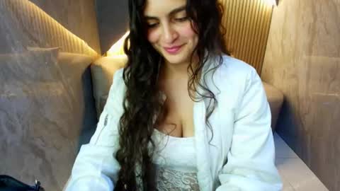 Dany online show from November 2025 01:00:01 PM