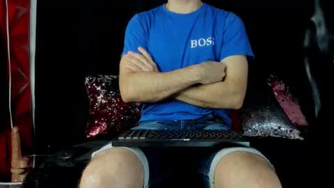 dany_ray20 online show from February 2026 12:01:02 PM