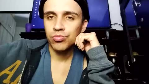 Snapshot of danylano chatting on October 2025 06:58:02 AM Daniel online show from October 2025 06:58:02 AM