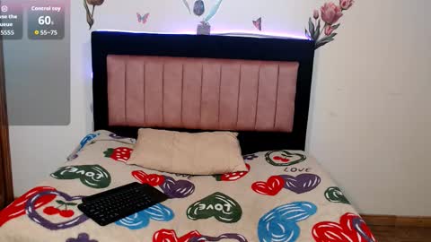 DANYXS1 online show from November 2025 12:50:02 PM